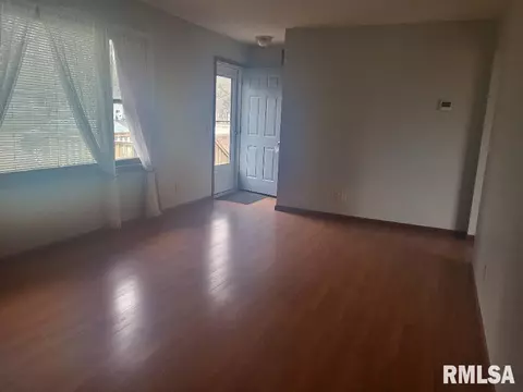 404 Jared St, Abingdon, IL 61410 photo 2