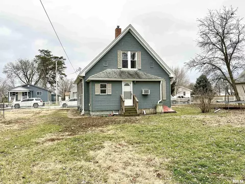 1109 E 5th St, Beardstown, IL 62618 photo 32