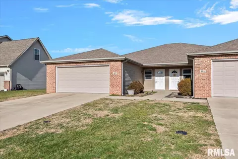 617 Jetty Dr, Chatham, IL 62629