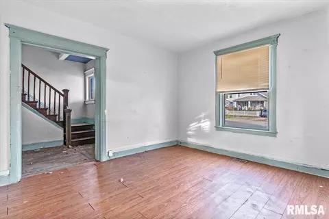 1819 S 8th St, Springfield, IL 62703 photo 6