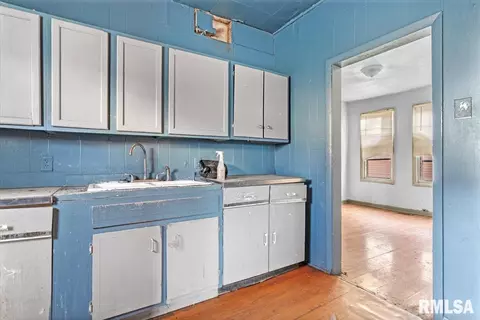 1819 S 8th St, Springfield, IL 62703 photo 11