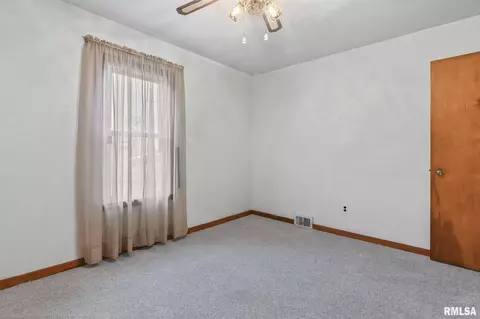 3253 S 6th St, Springfield, IL 62703 photo 19