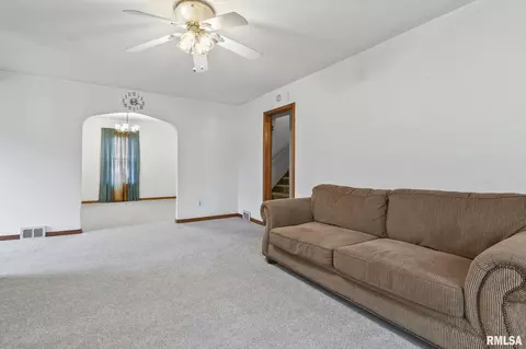 3253 S 6th St, Springfield, IL 62703 photo 7