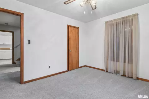 3253 S 6th St, Springfield, IL 62703 photo 20