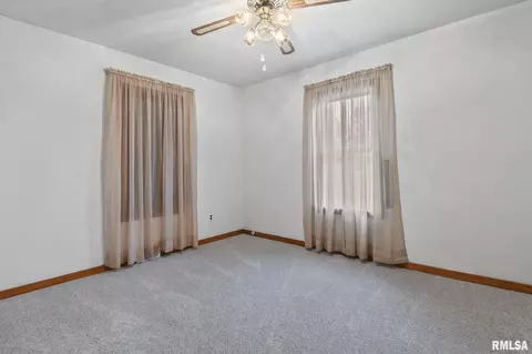 3253 S 6th St, Springfield, IL 62703 photo 18