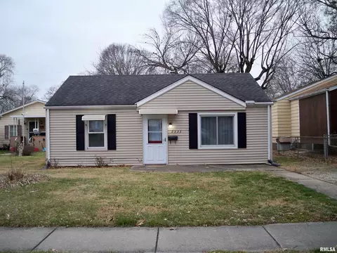 2333 Holmes Ave, Springfield, IL 62704