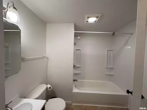 436 W Chenery Street A, Springfield, IL 62704 photo 15