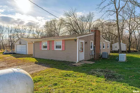 997 2120 Ave, Chestnut, IL 62518 photo 5