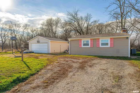 997 2120 Ave, Chestnut, IL 62518 photo 4