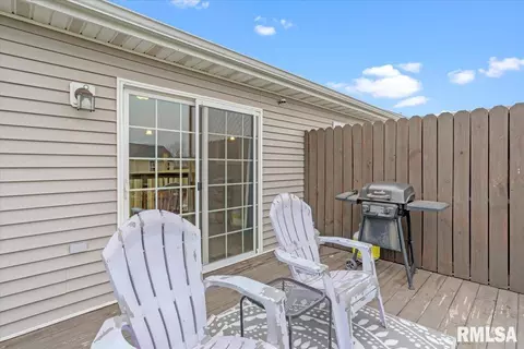 406 E Spruce St, Chatham, IL 62629 photo 25