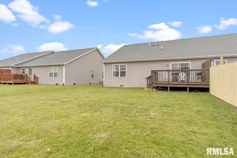 406 E Spruce St, Chatham, IL 62629 photo 29