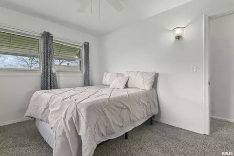 2109 E Sangamon Ave, Springfield, IL 62702 photo 19
