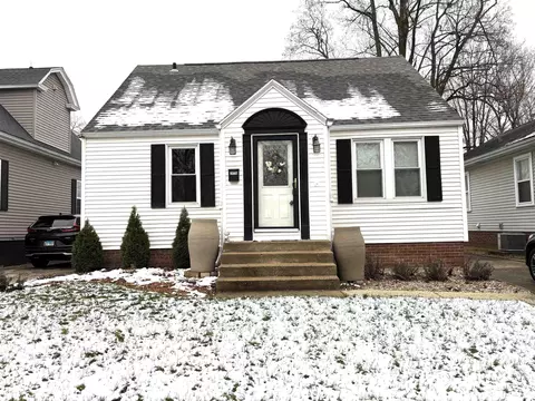 2416 Lowell Ave, Springfield, IL 62704 photo 2