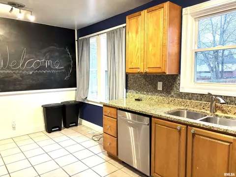 2416 Lowell Ave, Springfield, IL 62704 photo 21