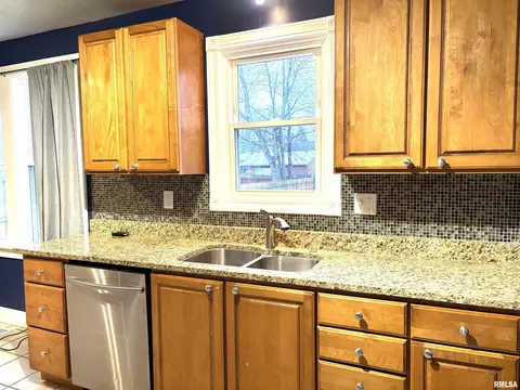 2416 Lowell Ave, Springfield, IL 62704 photo 20