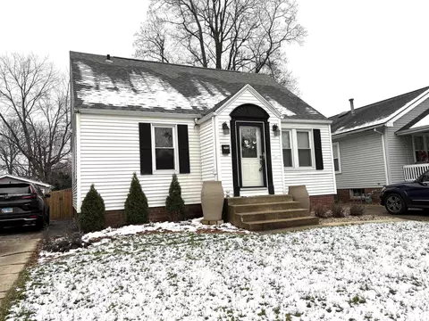 2416 Lowell Ave, Springfield, IL 62704 photo 3