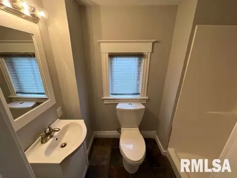 924 Henrietta St, Springfield, IL 62704 photo 10
