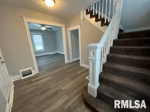 924 Henrietta St, Springfield, IL 62704 photo 4