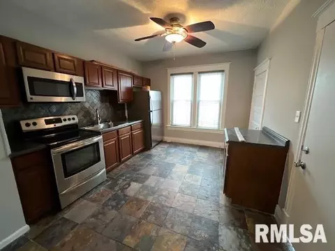 924 Henrietta St, Springfield, IL 62704 photo 9