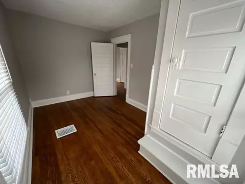 924 Henrietta St, Springfield, IL 62704 photo 18