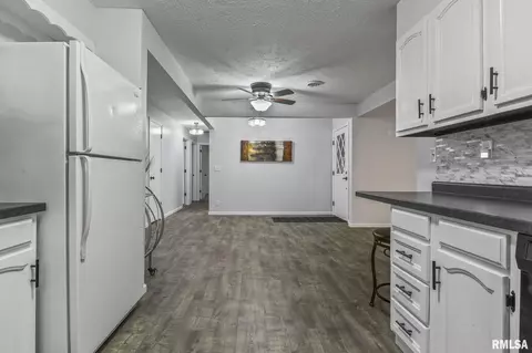 105 Mesa Rd, Springfield, IL 62702 photo 12