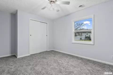 105 Mesa Rd, Springfield, IL 62702 photo 23