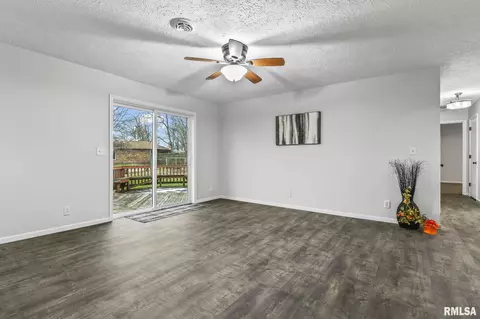 105 Mesa Rd, Springfield, IL 62702 photo 7