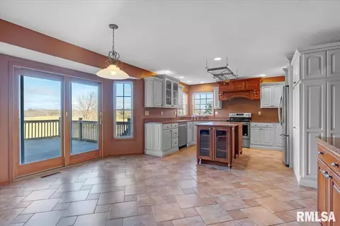 7204 Wentworth Dr, Springfield, IL 62712 photo 8