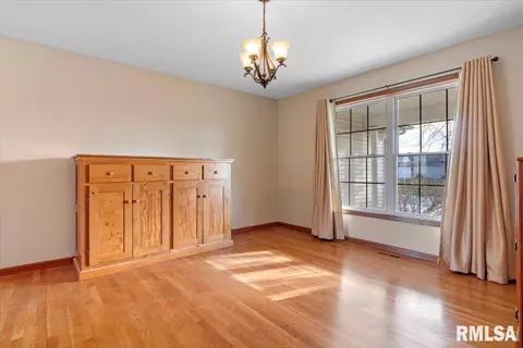7204 Wentworth Dr, Springfield, IL 62712 photo 14