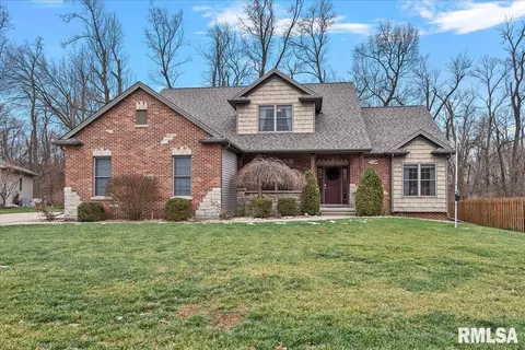 508 Deer Meadow Dr, Chatham, IL 62629