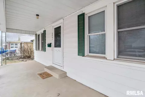 2041 N 7th St, Springfield, IL 62702 photo 4