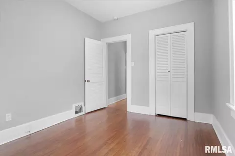 2041 N 7th St, Springfield, IL 62702 photo 16
