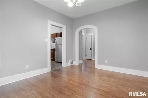 2041 N 7th St, Springfield, IL 62702 photo 9