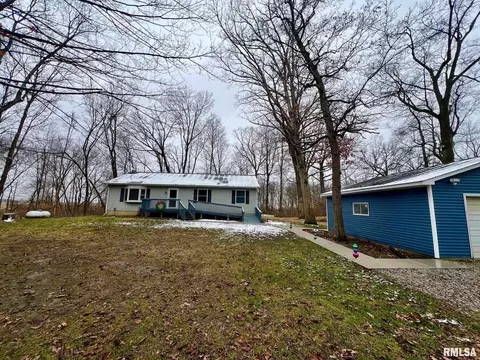 18498 Nance Ave, Tallula, IL 62688 photo 2