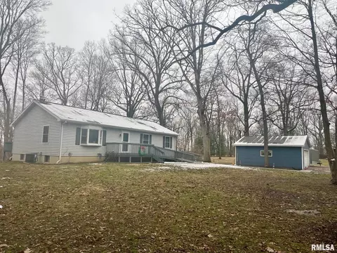 18498 Nance Ave, Tallula, IL 62688