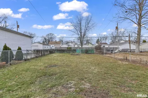 2037 S Spring St, Springfield, IL 62704 photo 23