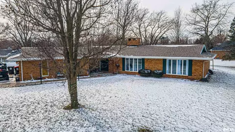 1004 Frances Ave, Le Roy, IL 61752