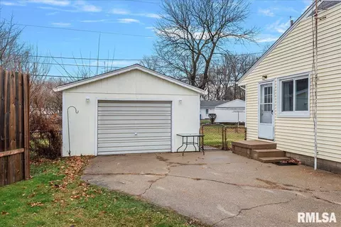 1601 N Schrader Ave, Springfield, IL 62702 photo 19