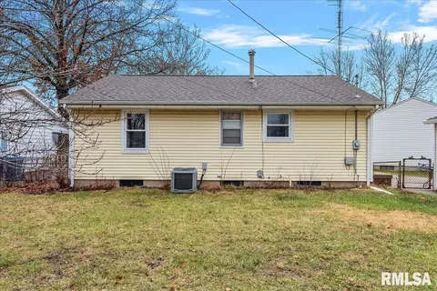1601 N Schrader Ave, Springfield, IL 62702 photo 21