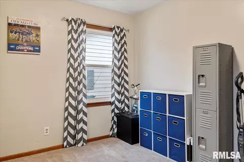 1601 N Schrader Ave, Springfield, IL 62702 photo 15