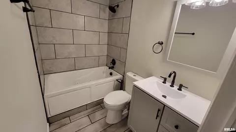 228 W Hawkeye Way, Springfield, IL 62707 photo 8