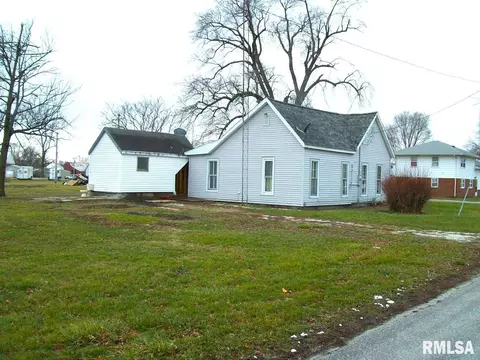 206 Maple Ct, Alsey, IL 62610 photo 3