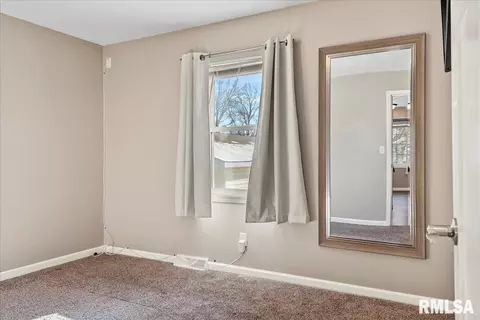 2416 Stokebridge Rd, Springfield, IL 62702 photo 13