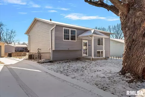 2416 Stokebridge Rd, Springfield, IL 62702 photo 3