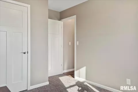 2416 Stokebridge Rd, Springfield, IL 62702 photo 18