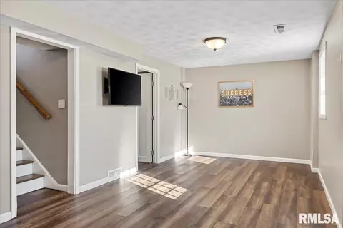 2416 Stokebridge Rd, Springfield, IL 62702 photo 19