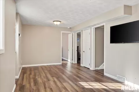 2416 Stokebridge Rd, Springfield, IL 62702 photo 21