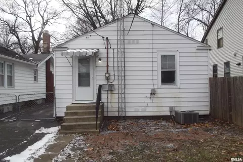 2022 Dial Ct, Springfield, IL 62704 photo 4