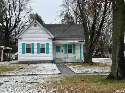 334 Caldwell St, Jacksonville, IL 62650