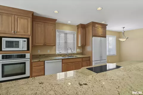 2 Turnberry Pl, Springfield, IL 62704 photo 18